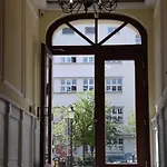 Officyna Apartment *